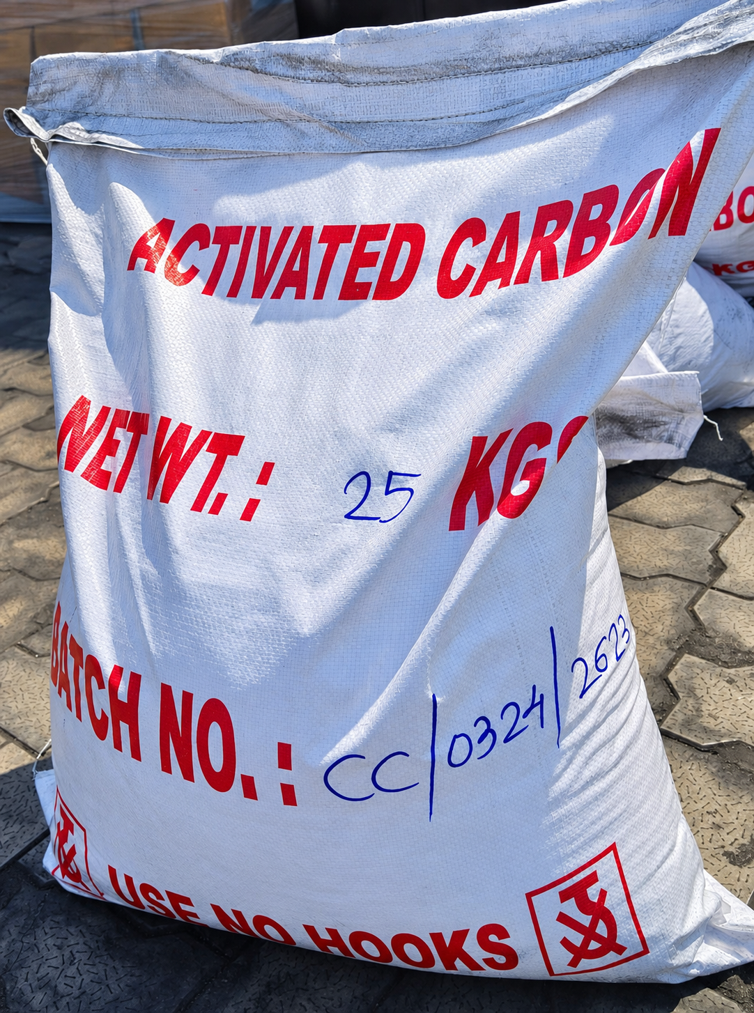 Activated carbon — 25 kg bag, export packing